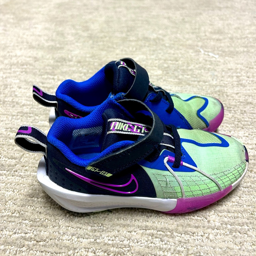 Toddler Nike basketball shoes size 12